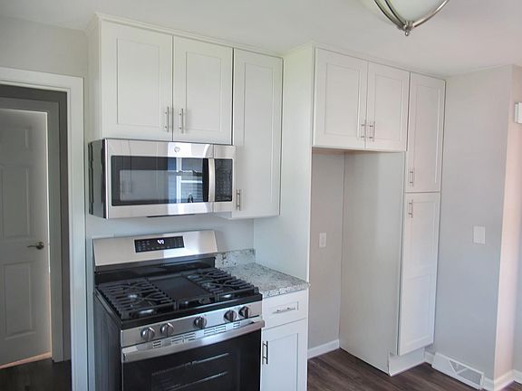3rd image of 5107 Aldrich Ave N
