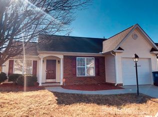 5112 Benjamin Ct, Kernersville, NC 27284
