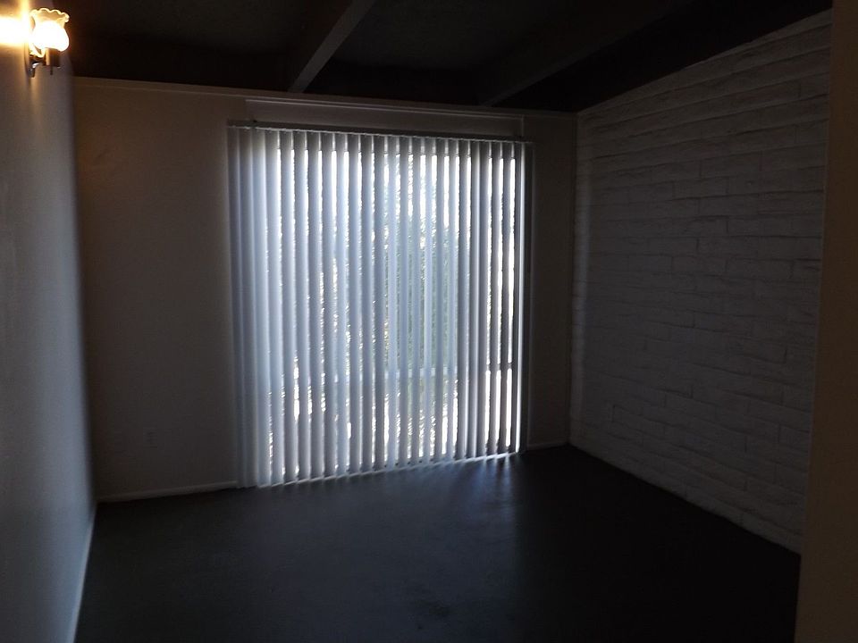 1st image of 3318 N 18th Ave #100