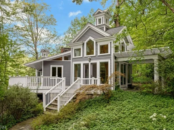 84 Lake Tr E, Harding Twp., NJ 07976