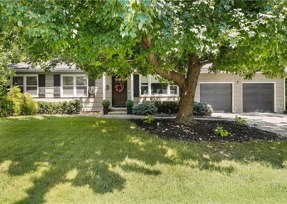 1st image of 5508 W 71st St