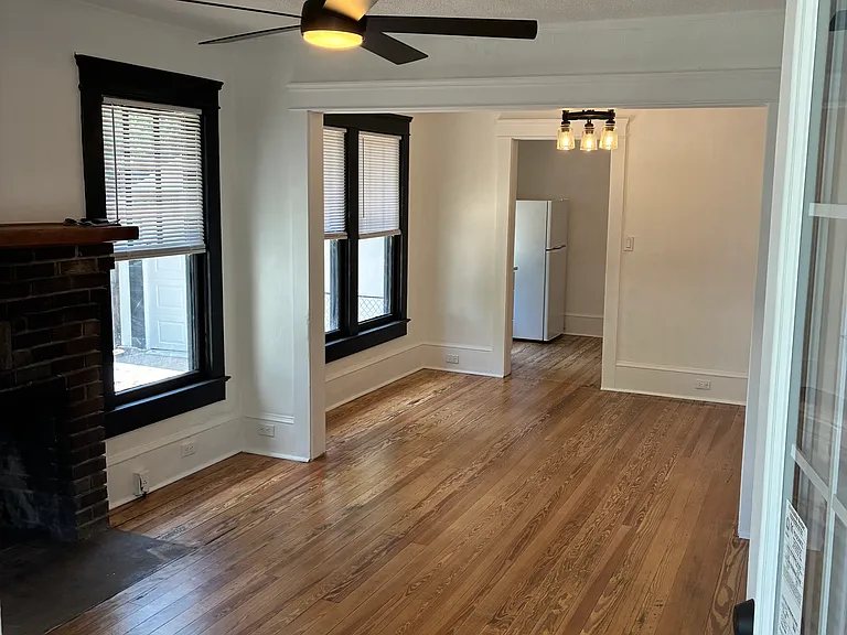 125 Pierce Ave — Photo 6
