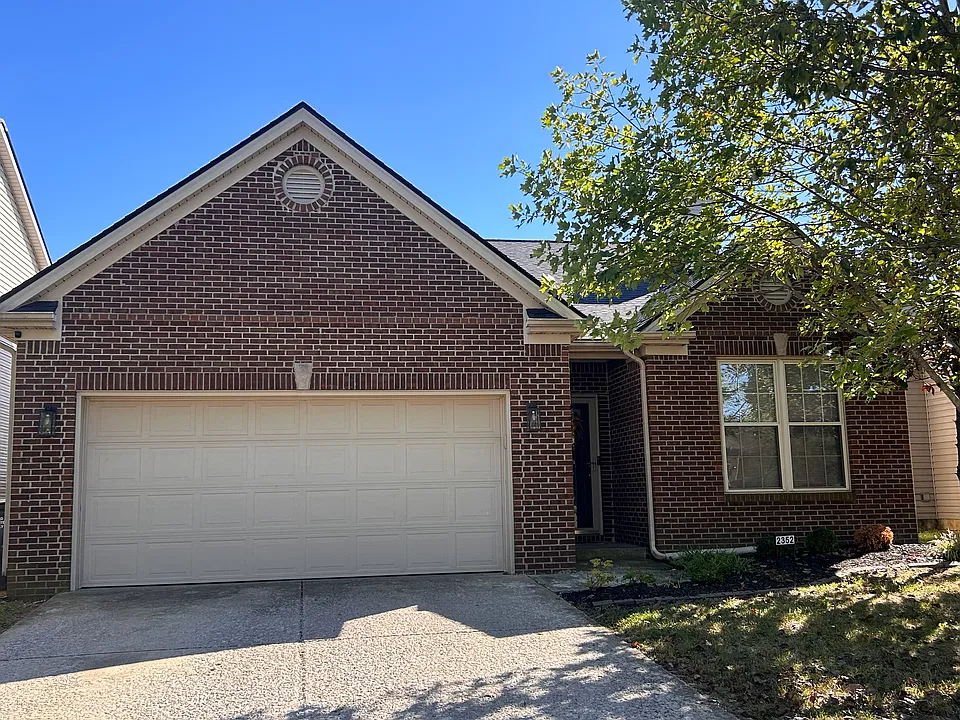 2352 Walcot Way