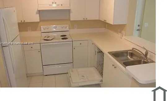 1 bed, 650 sqft, $1,665 — Photo 2