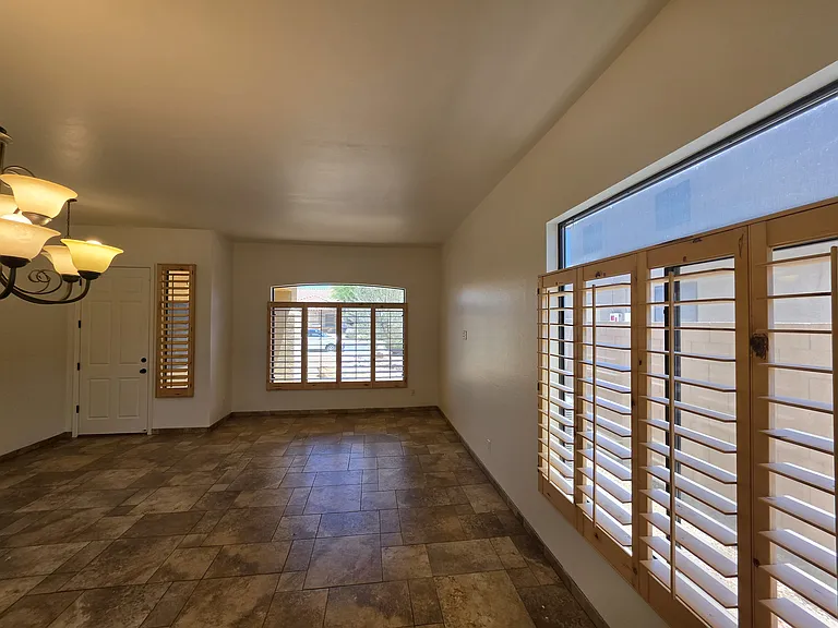 4307 E Williams Dr — Photo 7