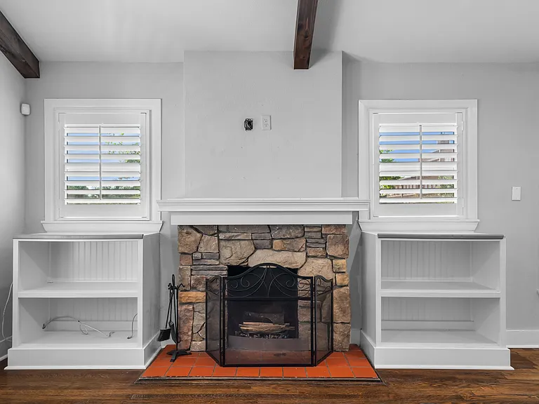 4036 Linden Ave — Photo 9