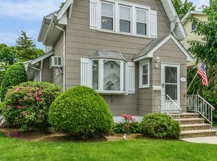 442 Oak St, Lyndhurst, NJ 07071
