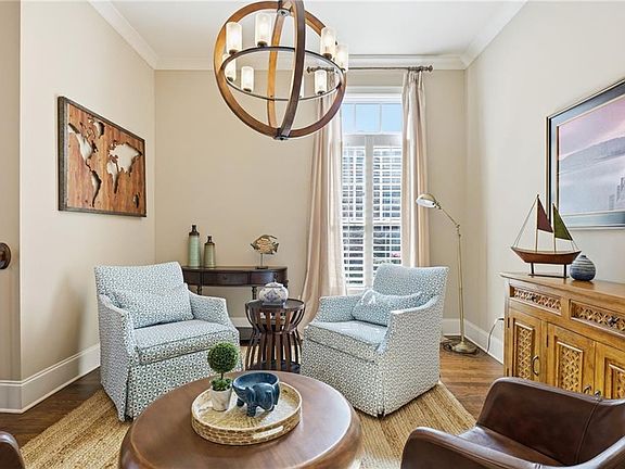 4th image of 2085 Bellrick Rd NW