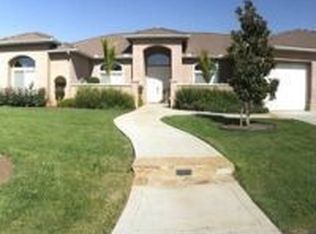15572 Ridgeway Ave, Riverside, CA 92508