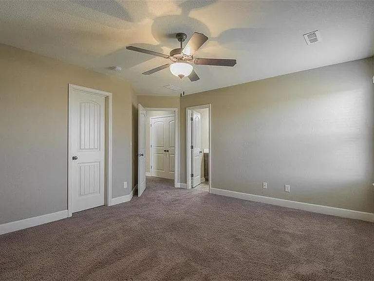 3800 NW 94th St — Photo 21