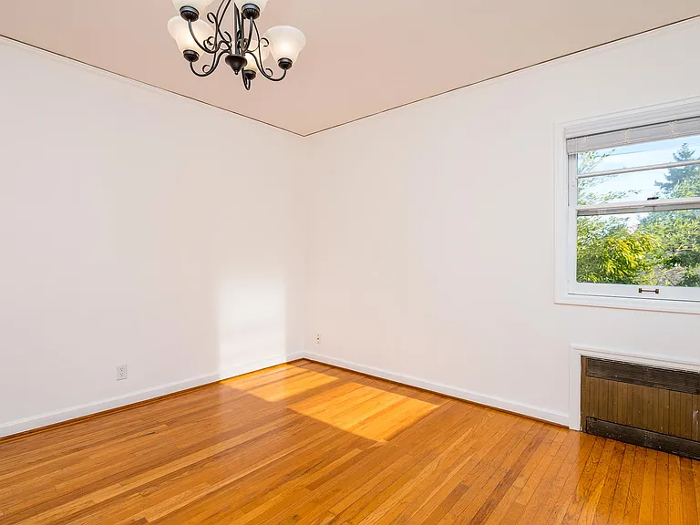 2500 NE Weidler St — Photo 48