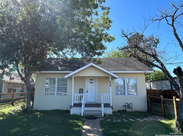 806 BEECH ST, Jourdanton, TX 78026