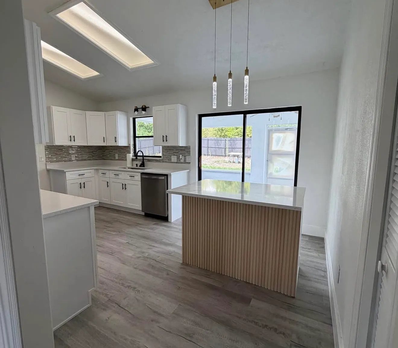 3 bed, 1615 sqft, $1,900 — Photo 4