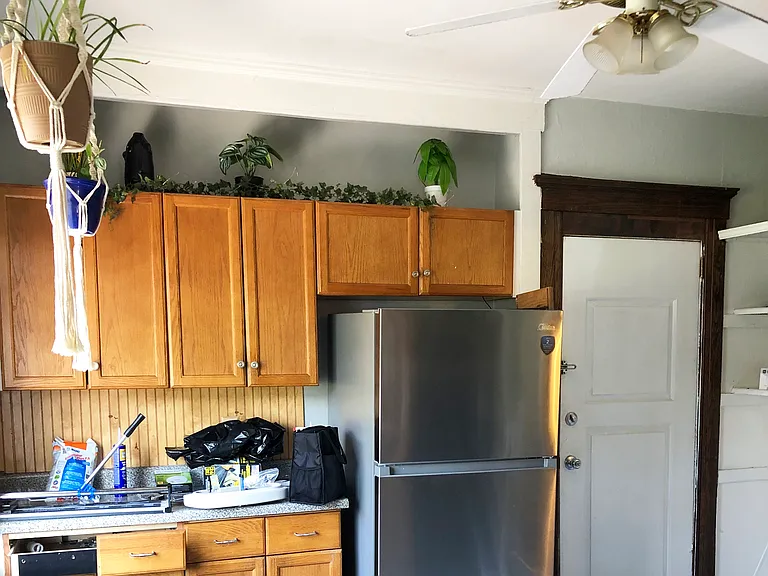 Robinson St — Photo 15