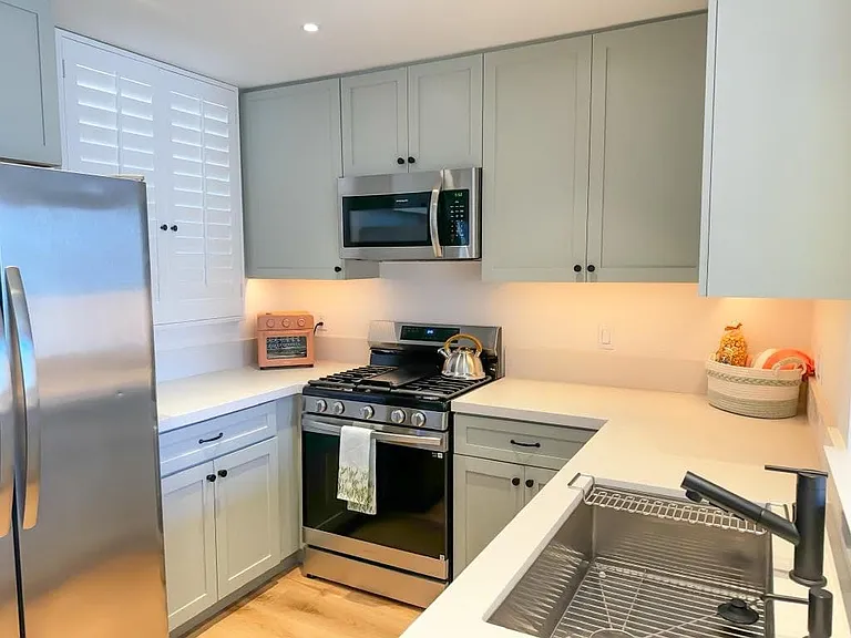 1744 Butler Ave #205 — Photo 7