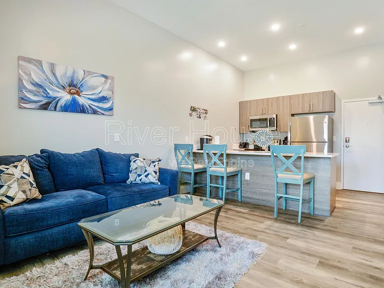 102 River House Pl #1H — Photo 5