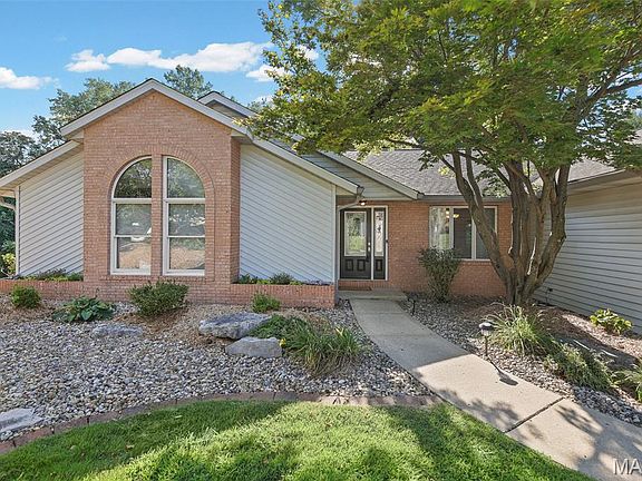 3rd image of 109 Wagner Ln
