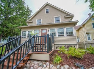 N88W16226 Park Blvd, Menomonee Falls, WI 53051
