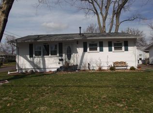 1401 Sheridan Rd, Pekin, IL 61554