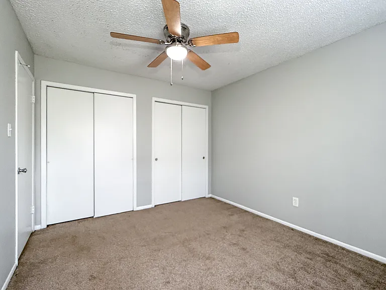 Hidden Pointe Apartments — Photo 40