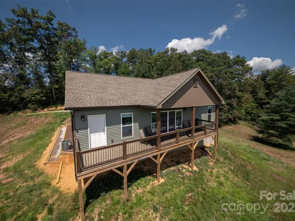 71 Banks Creek Rd, Burnsville, NC 28714
