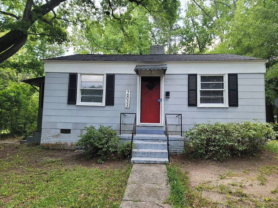 2833 Wesley Dr