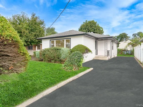 212 Westbury Boulevard, Hempstead, NY 11550