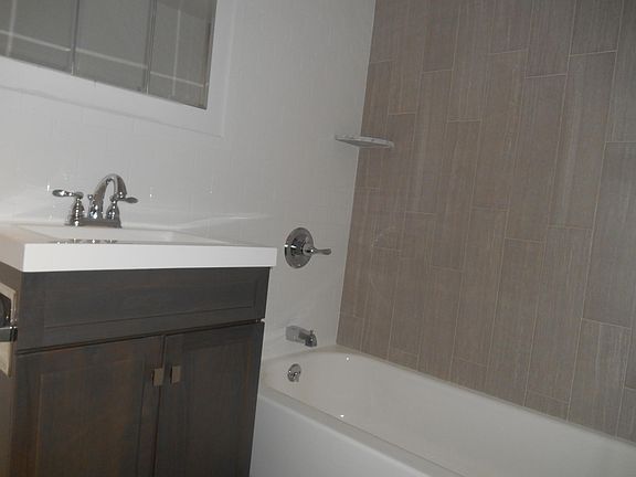 5th image of 59 Kensington Ave #A