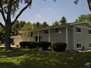 1402 2nd St, Mendota, IL 61342