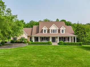48 Mount Nebo Rd, Newtown, CT 06470