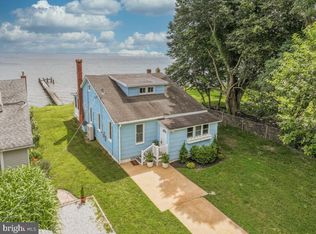 305 Bay Front Dr, Pasadena, MD 21122