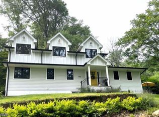 596 River Rd, Chatham, NJ 07928