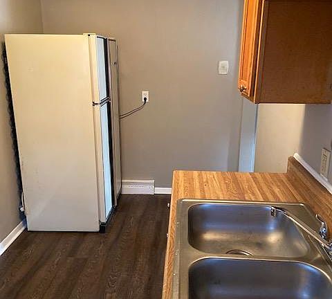 4th image of 9701 Midland Blvd