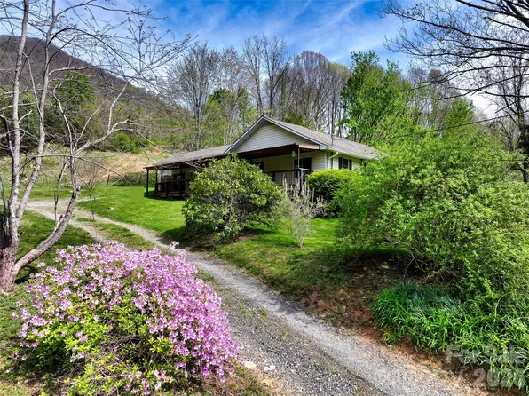 1567 Newfound Rd, Leicester, NC 28748