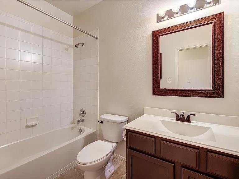 734 Mill Spring Ct — Photo 14