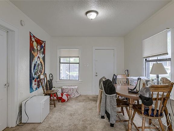 3rd image of 2028 Hardesty Ave