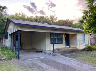 996 N Hill St, Van Alstyne, TX 75495