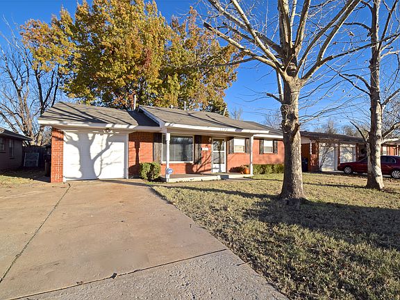 2nd image of 1120 Berwyck Dr