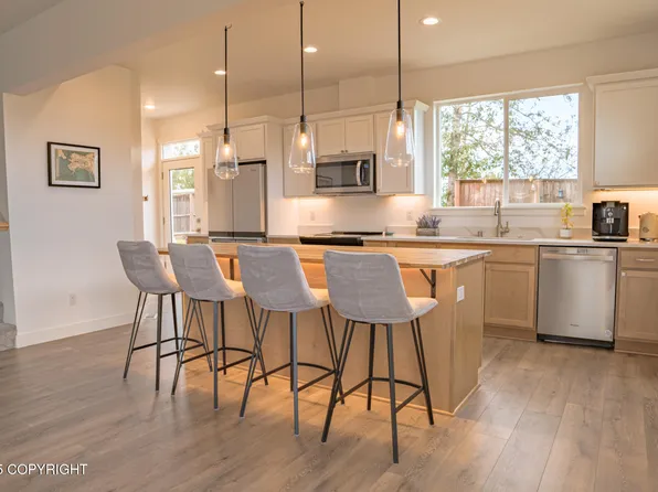 3668 Little Bear Pl #6, Anchorage, AK 99504