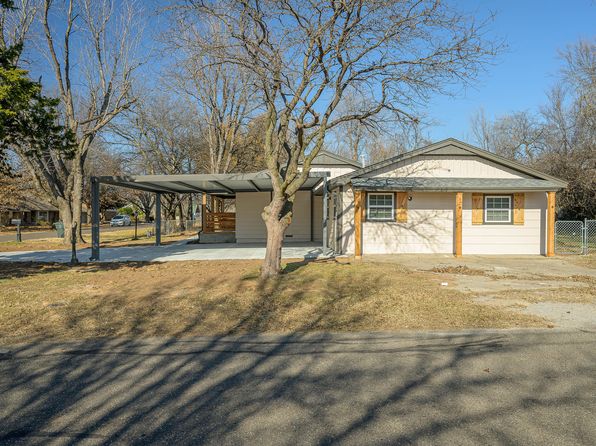 416 Betty Ln