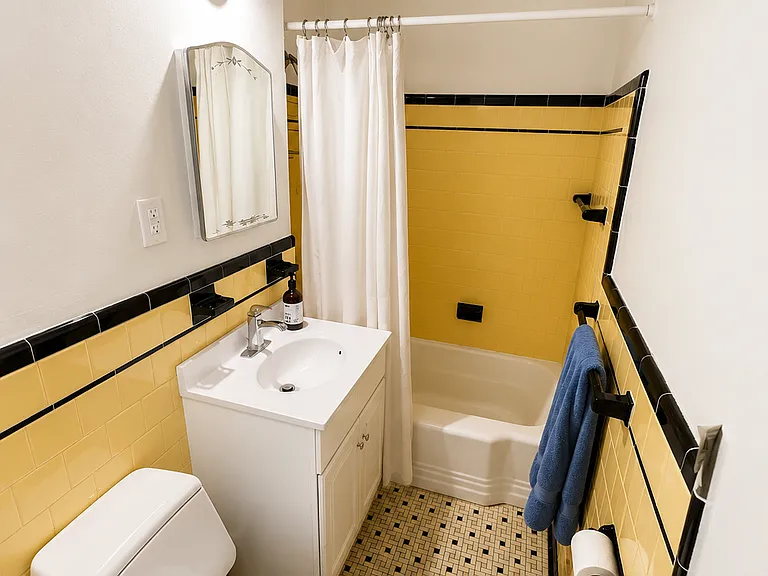 1716 Cambridge St #16A — Photo 3