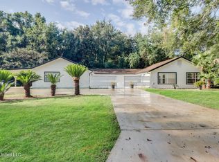 304 Ruella Ave #C, Bay Saint Louis, MS 39520