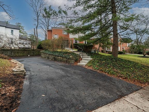 4th image of 1812 Belle Meade Ct #3