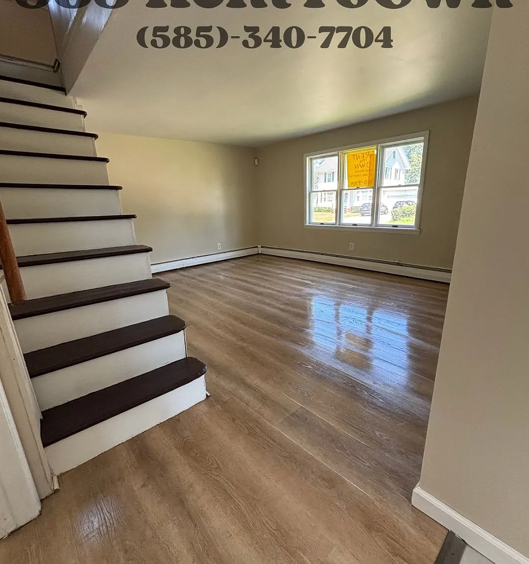 3 bed, 851 sqft, $1,895 — Photo 3