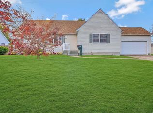 152 3rd Ave, Bay Shore, NY 11706