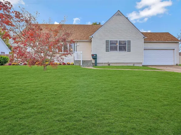 152 3rd Avenue, Bay Shore, NY 11706