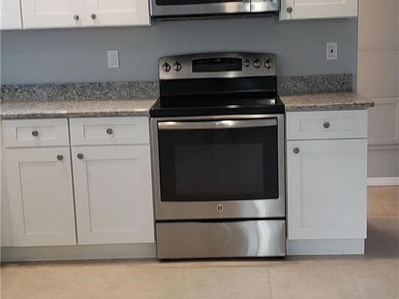 2nd image of 5 Linden St