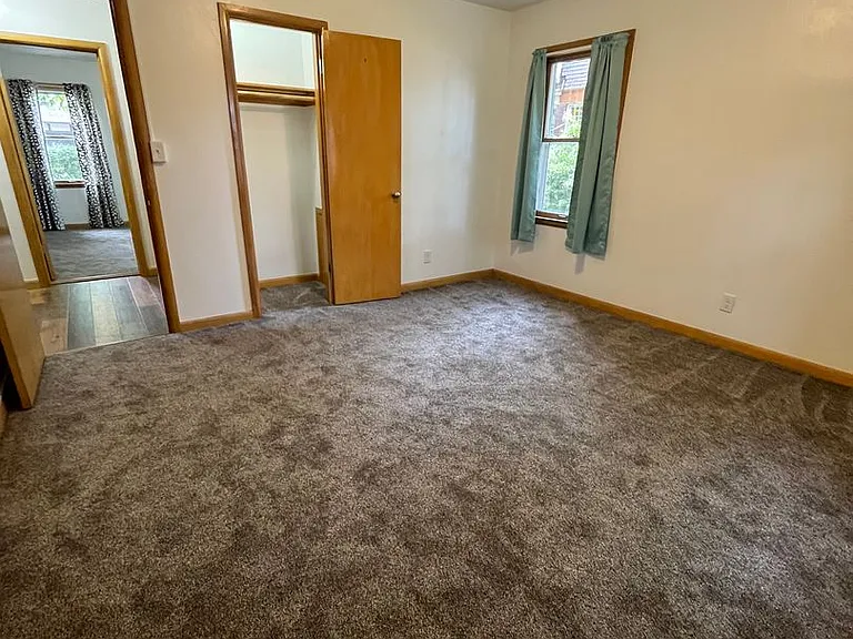 107 S Duluth Ave #1 — Photo 13