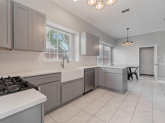 4th image of 7917 Straits Dr