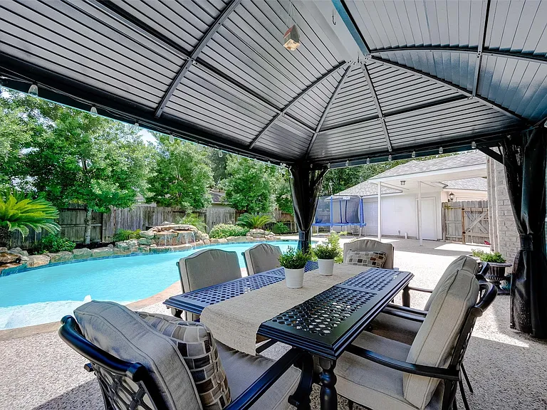 23707 Thornsby Ct — Photo 33